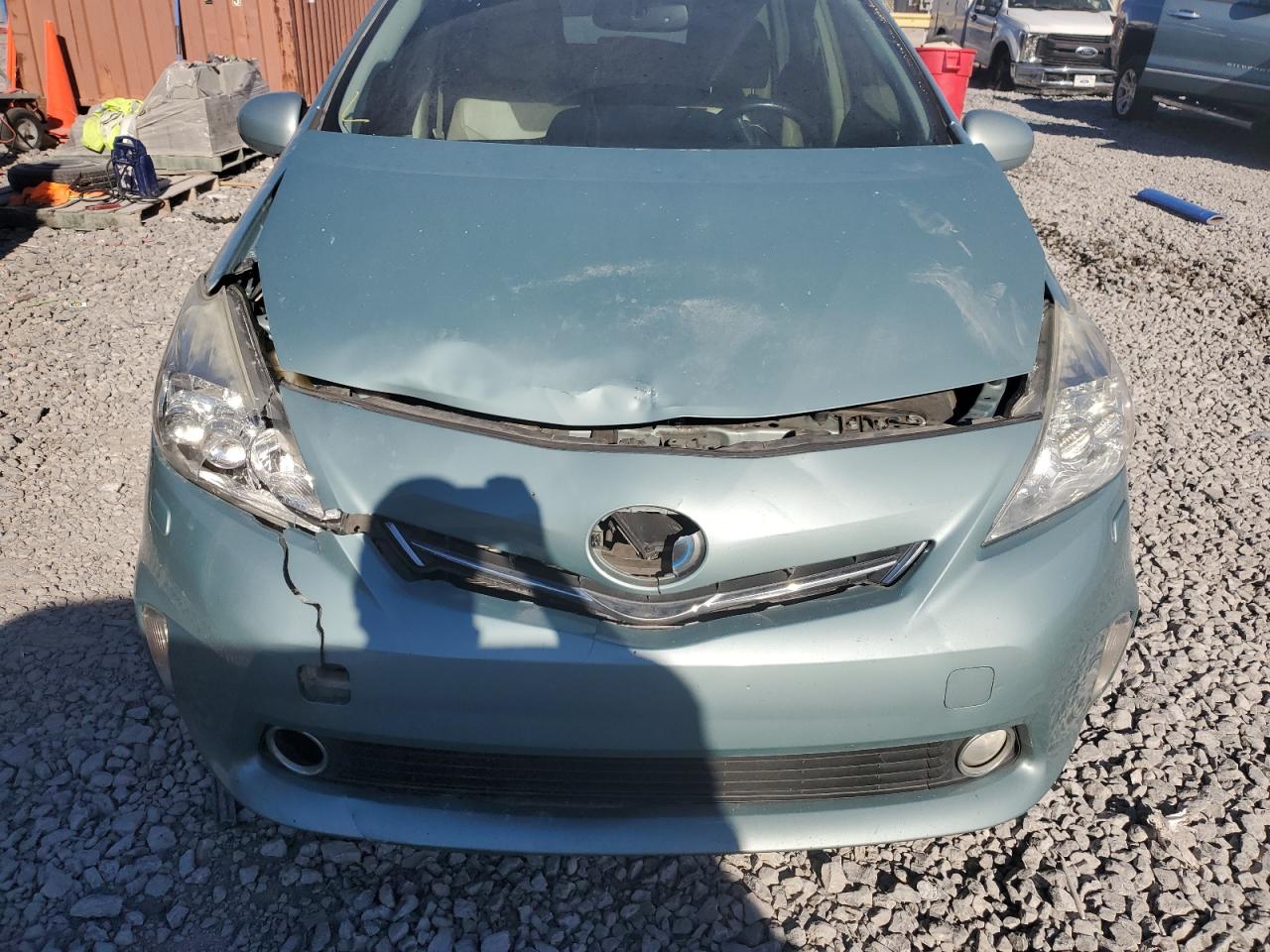 2014 Toyota Prius - Image 11