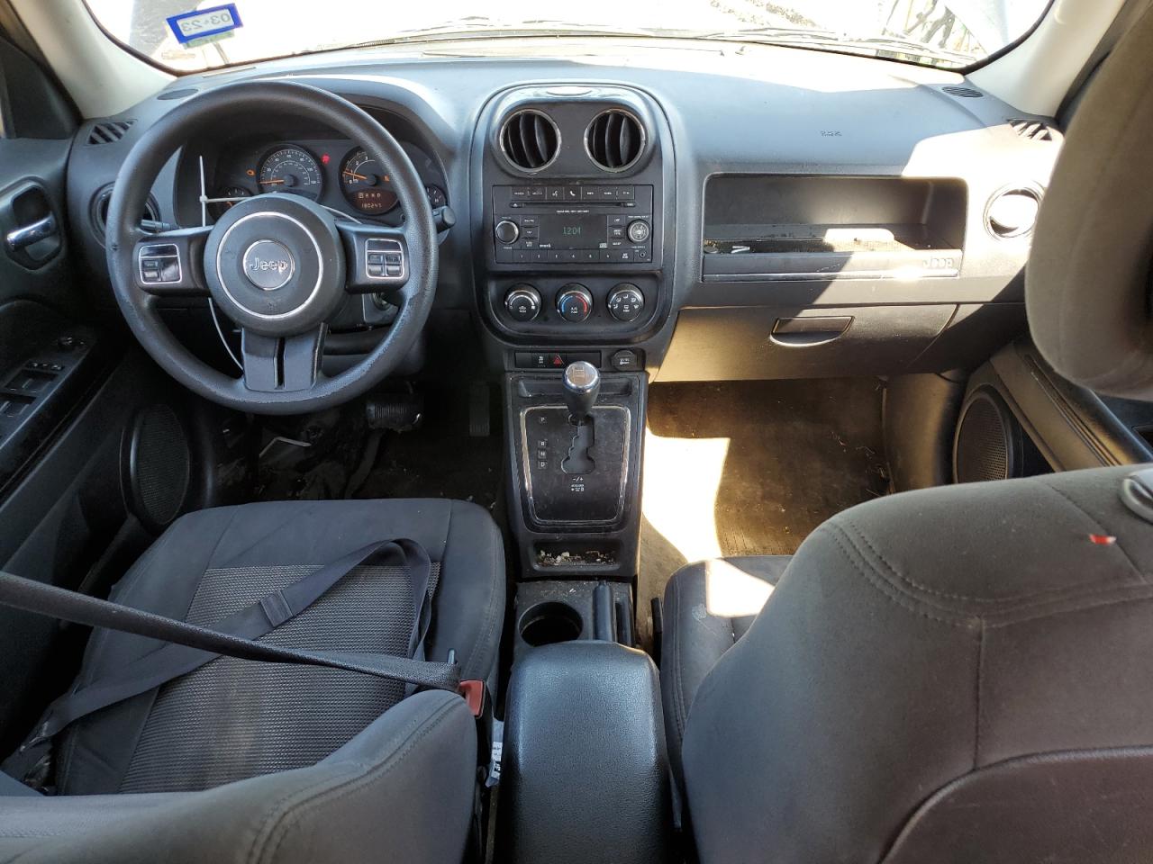 2017 Jeep Liberty (Patriot) - Image 8