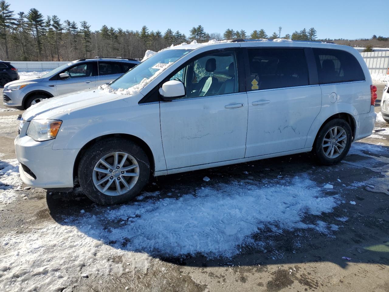 2019 Dodge Caravan - Image 1