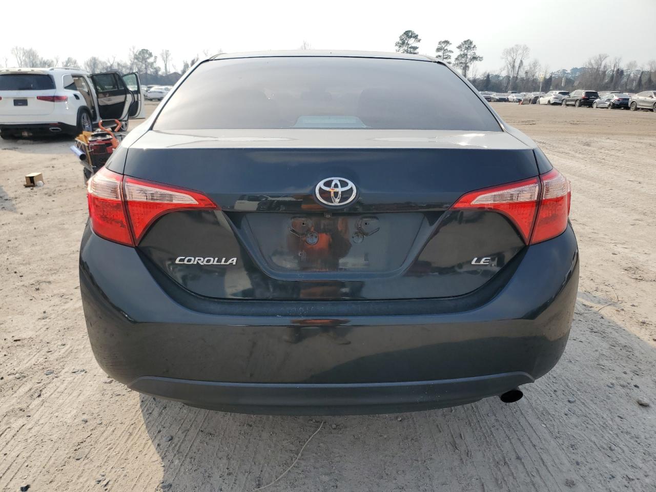 2018 Toyota Corolla - Image 6