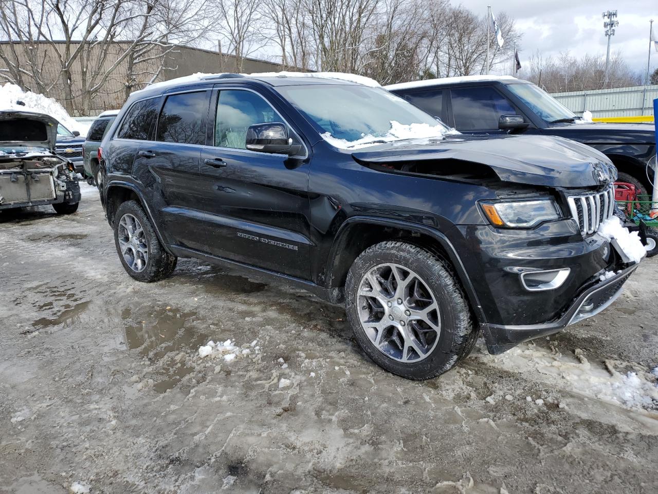 2018 Jeep Grand Cherokee - Image 4