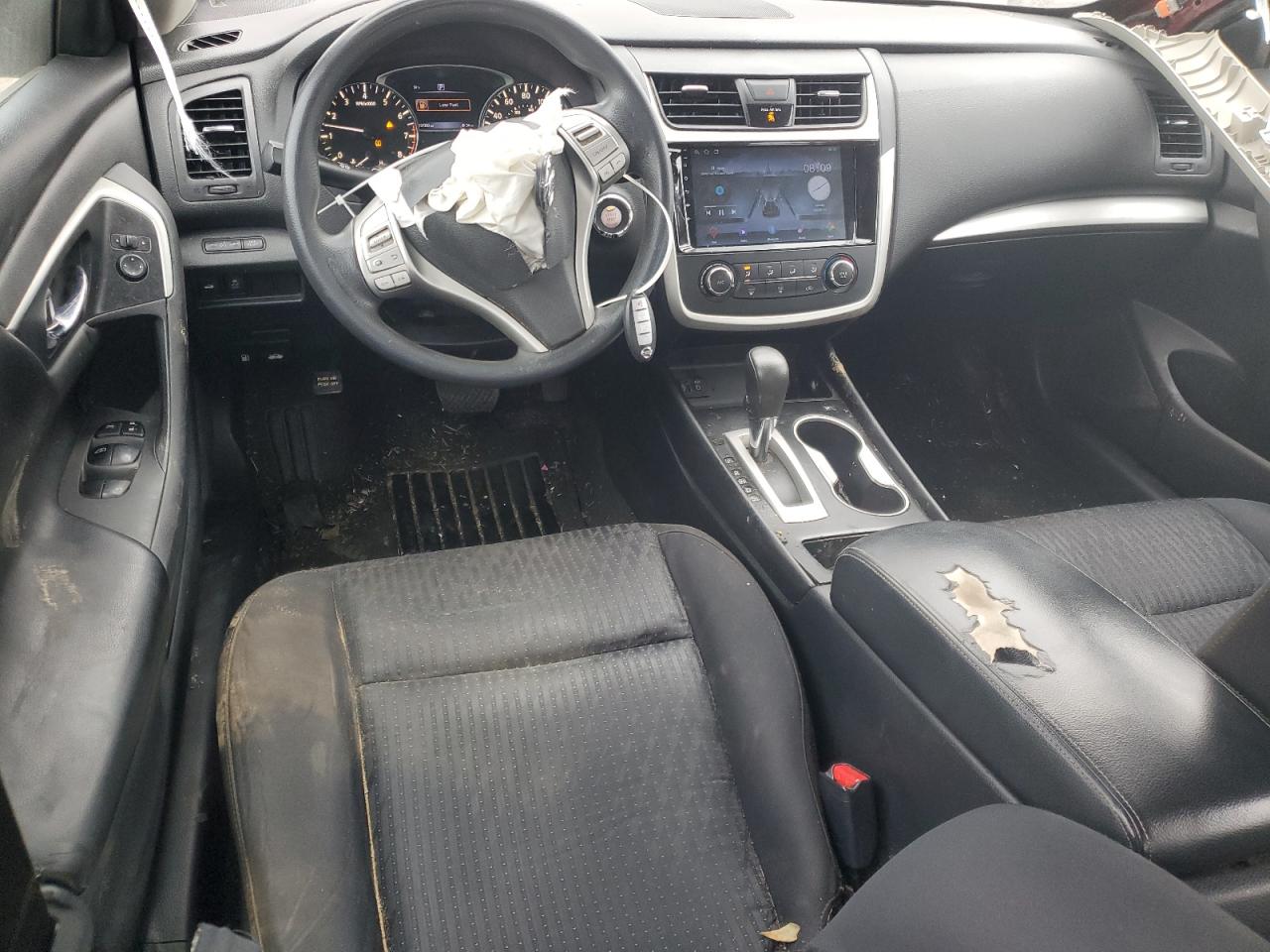 2017 Nissan Altima - Image 8