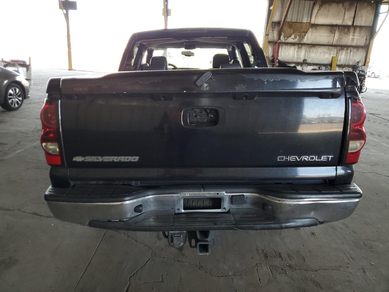 2004 Chevrolet Silverado - Image 6