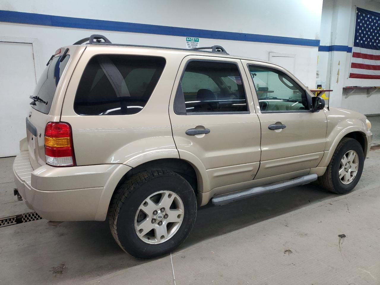 2007 Ford Escape - Image 3