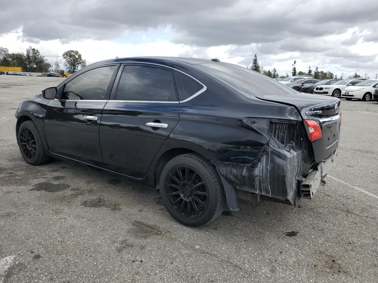 2017 Nissan Sentra - Image 2