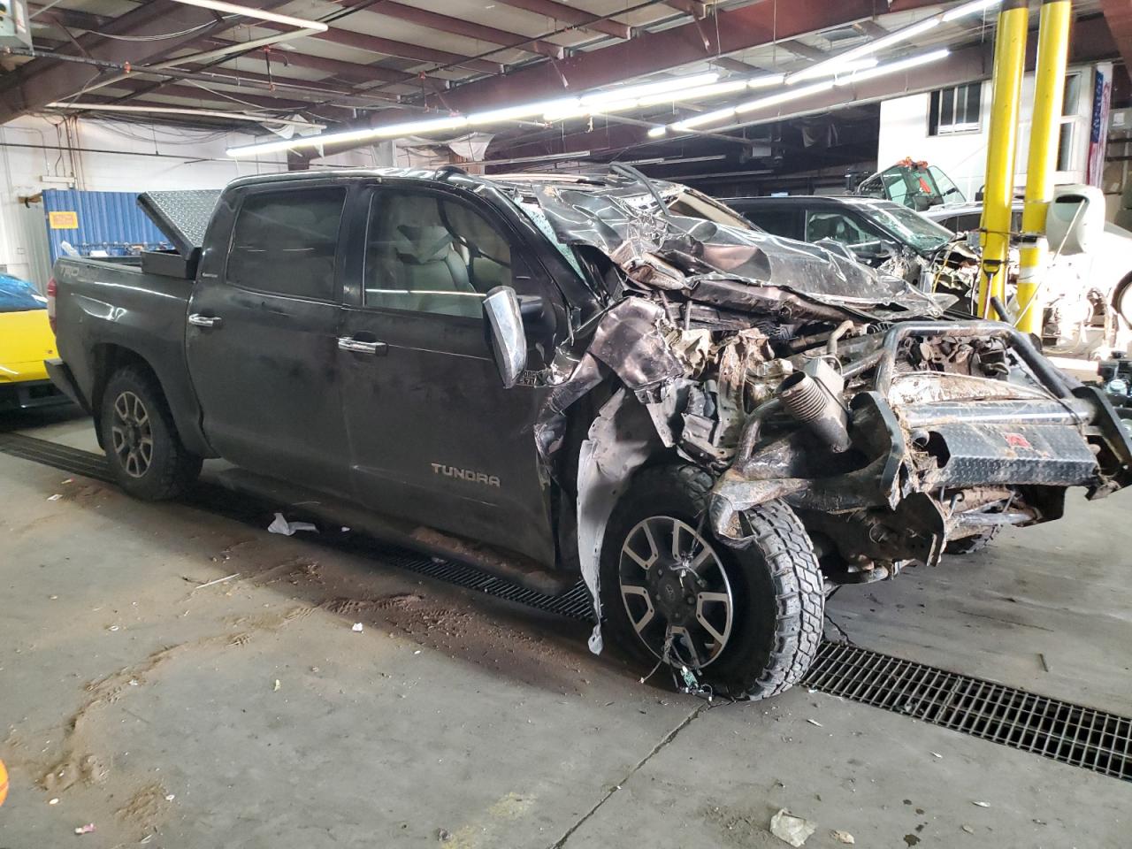 2020 Toyota Tundra - Image 4