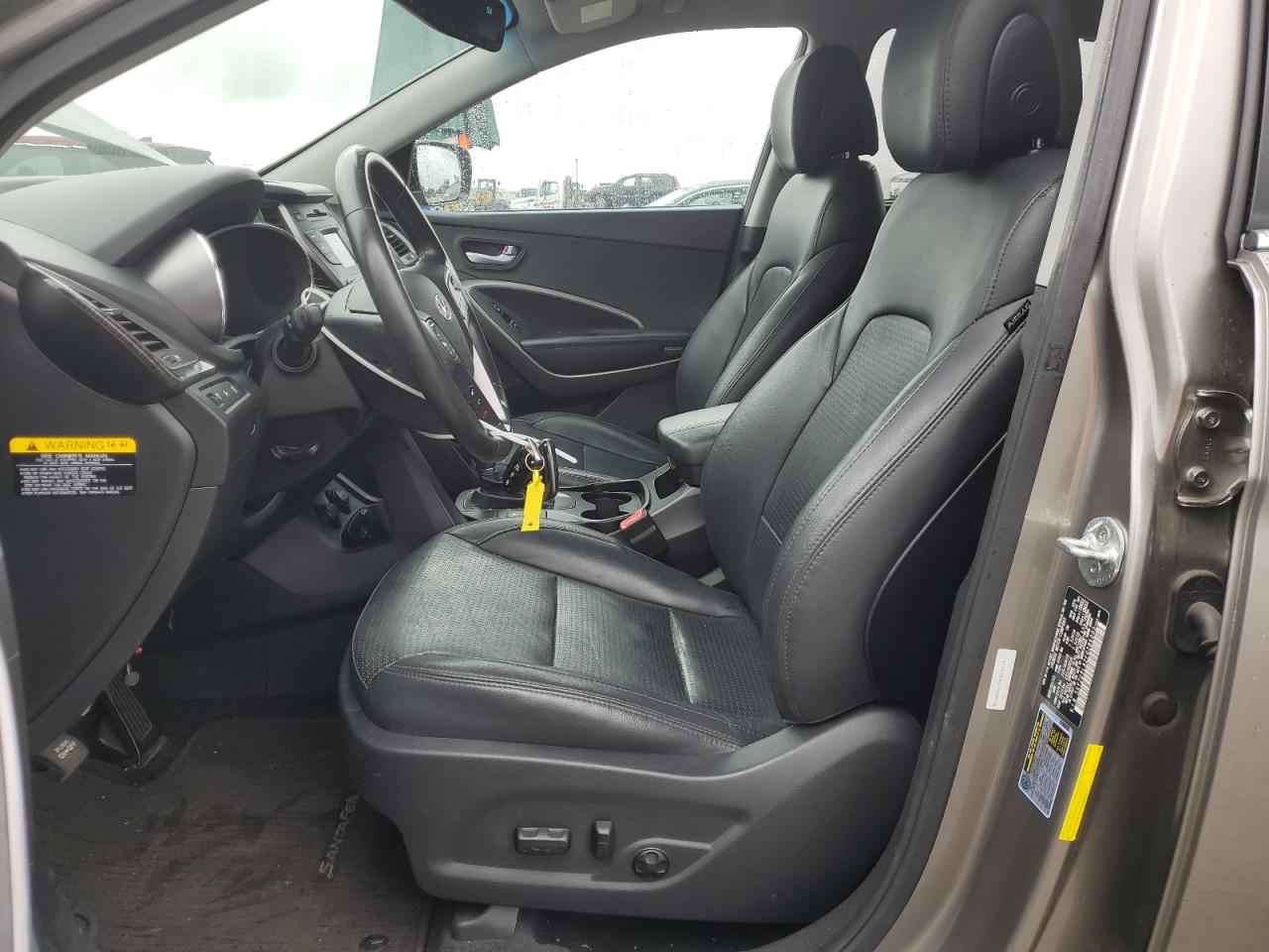 2015 Hyundai Santa Fe - Image 7