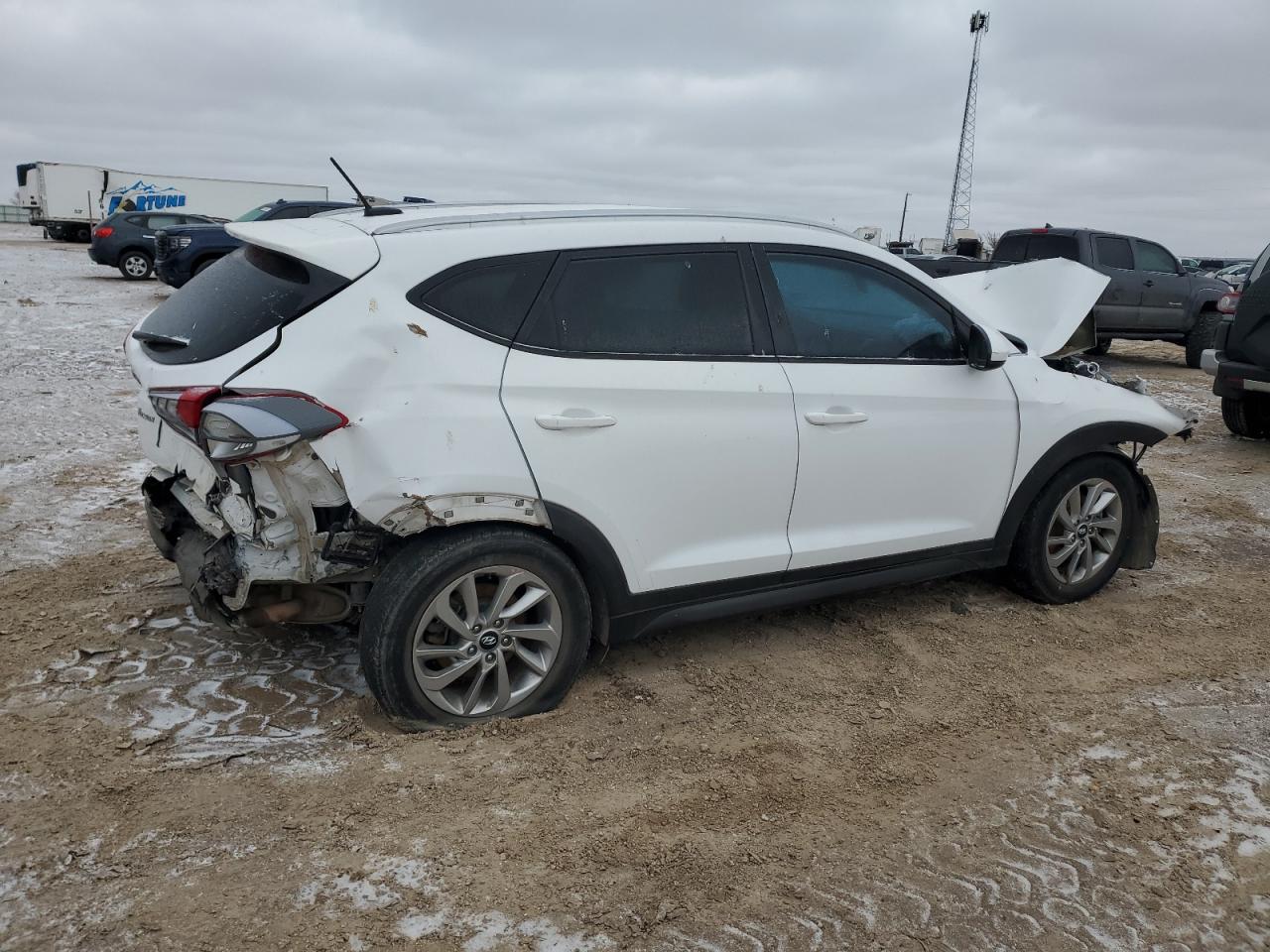 2016 Hyundai Tucson - Image 3