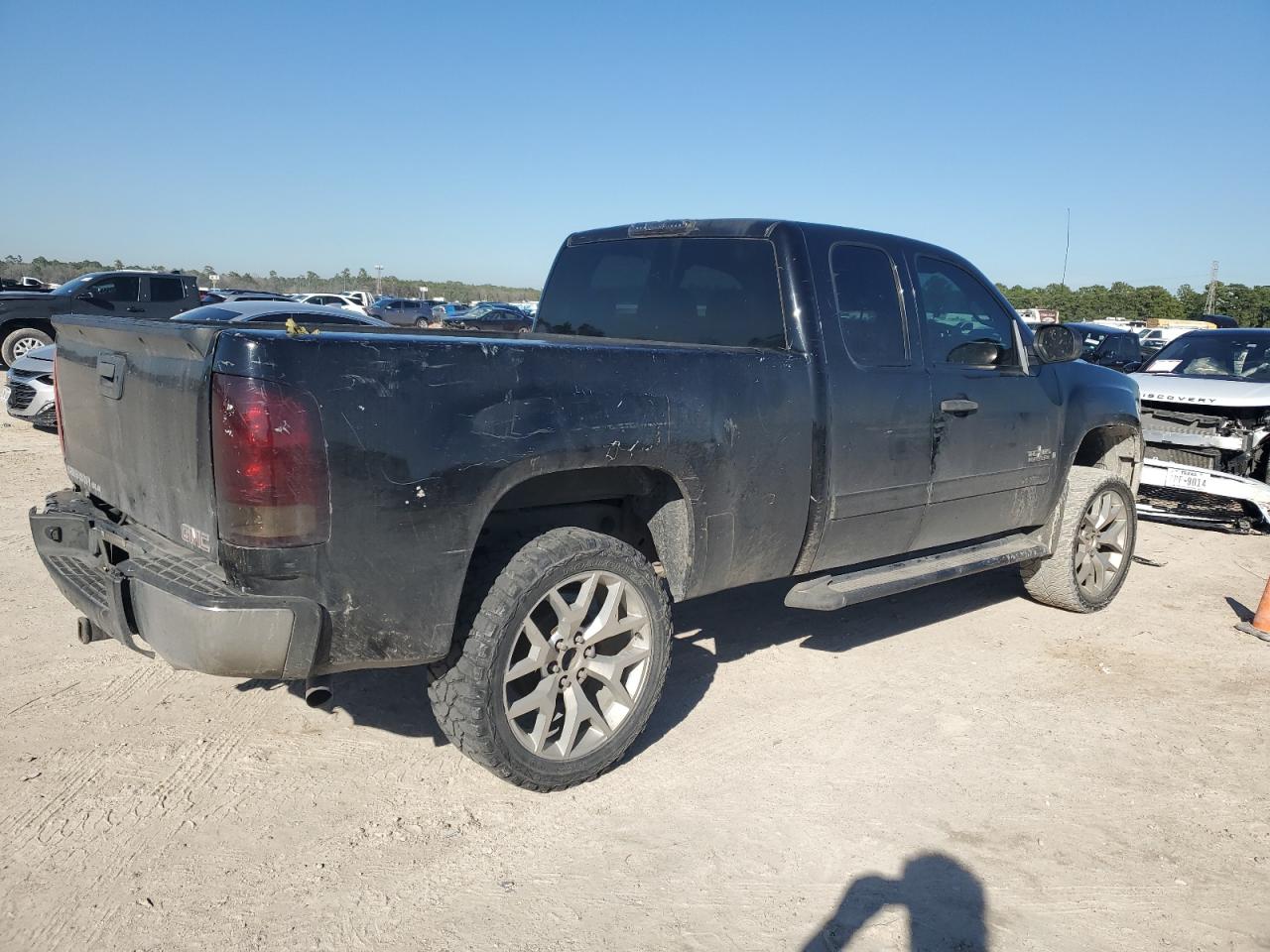 2007 GMC Sierra - Image 3