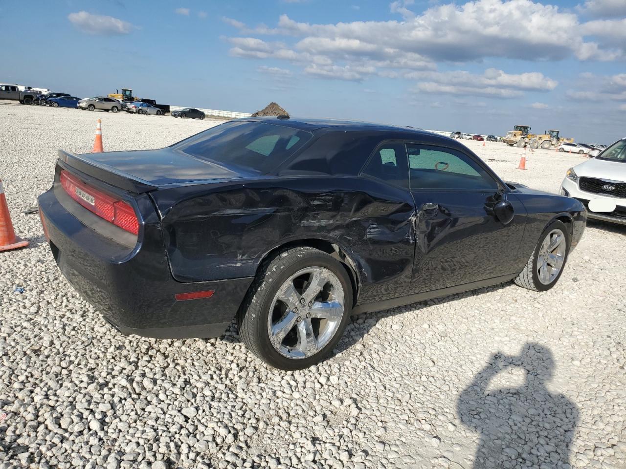 2012 Dodge Challenger - Image 3