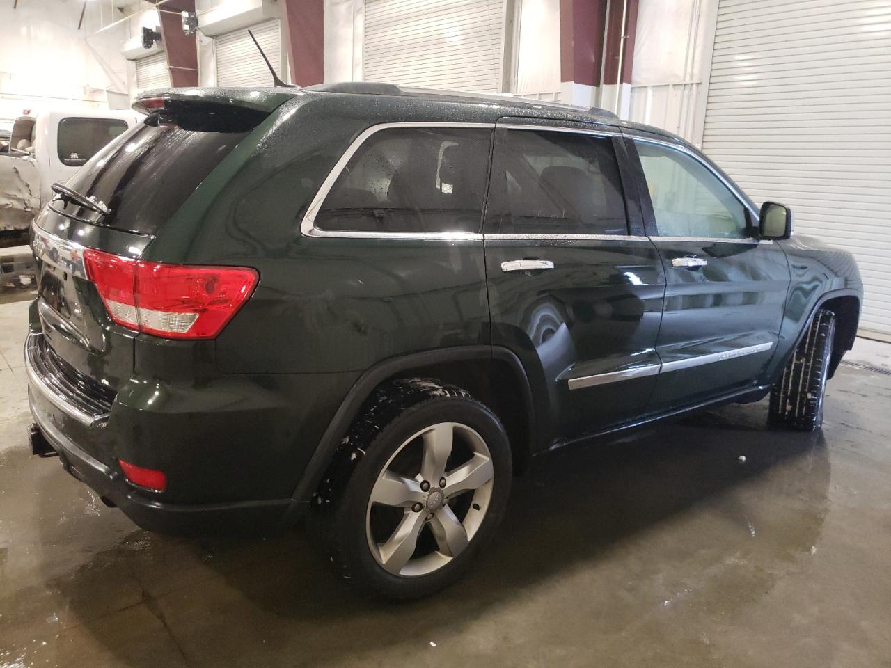 2011 Jeep Grand Cherokee - Image 3