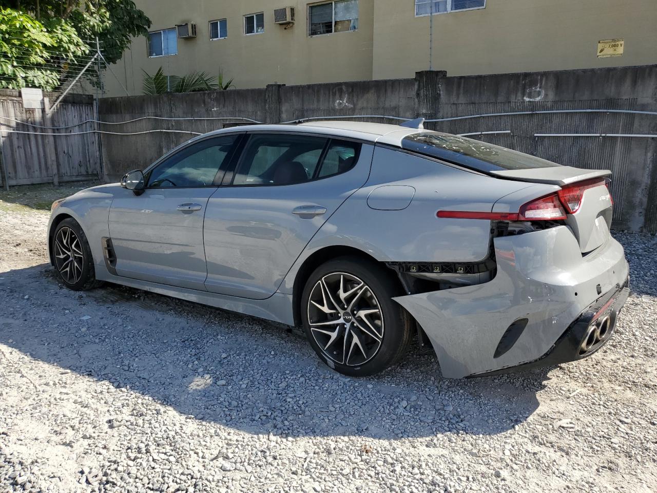 2023 Kia Stinger - Image 2
