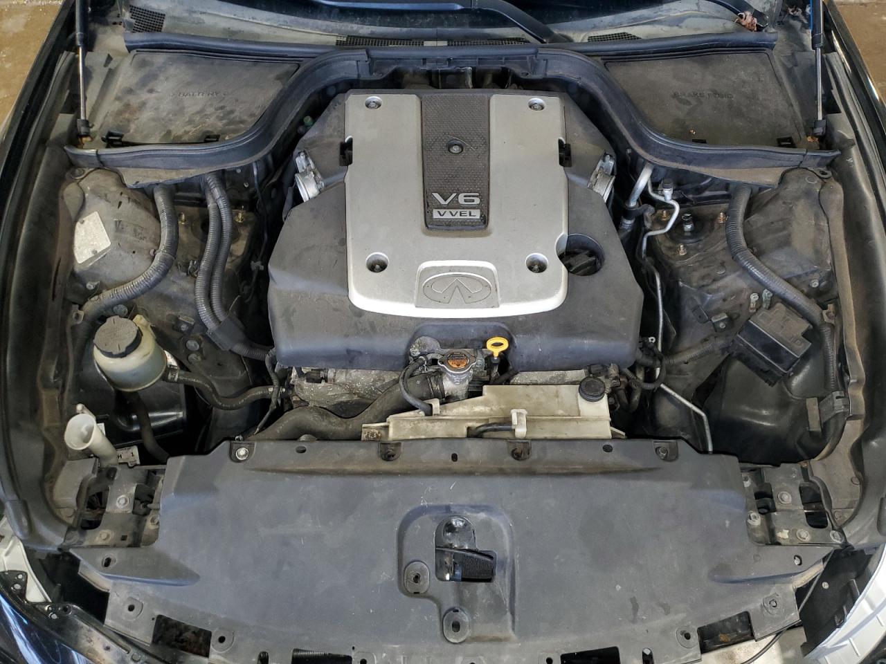 2009 Infiniti G - Image 11