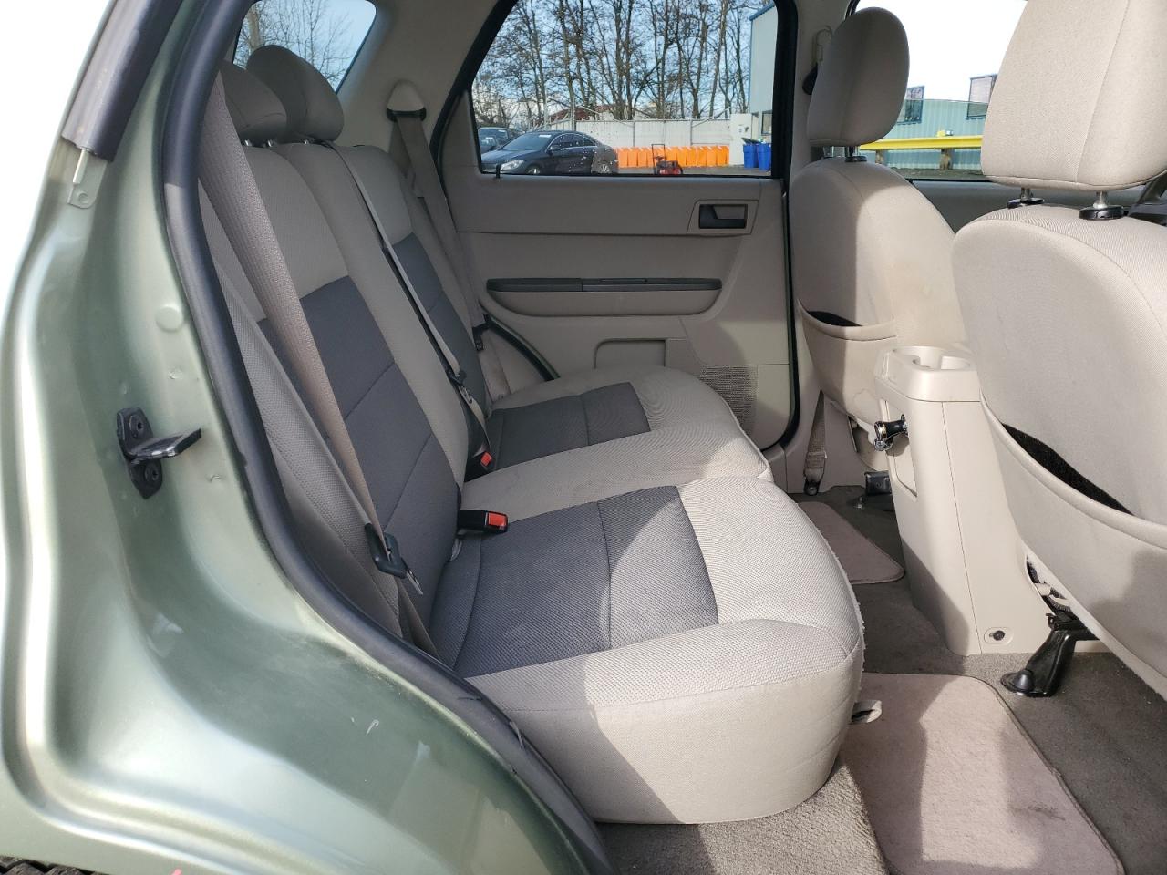 2008 Ford Escape - Image 10