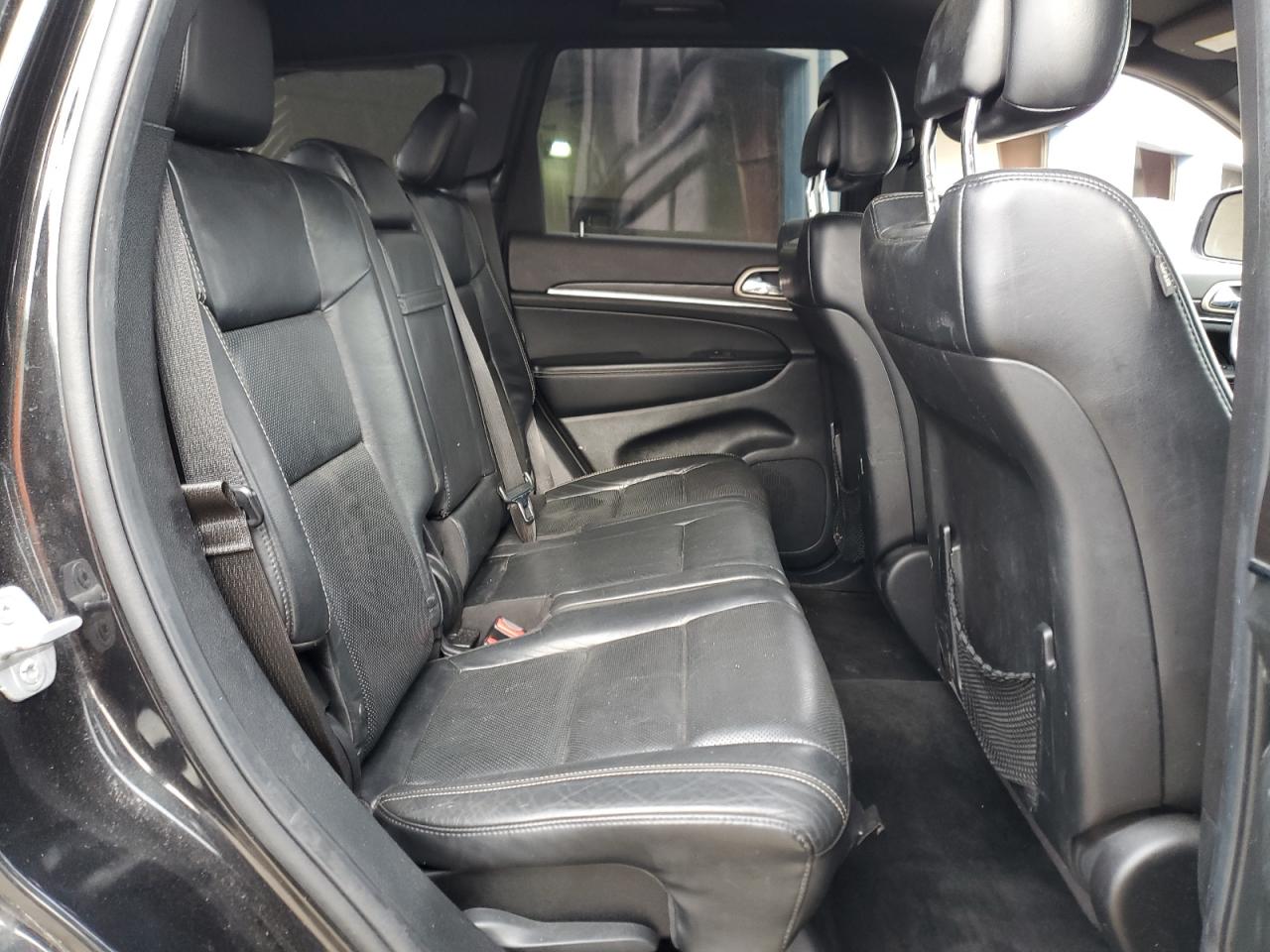 2014 Jeep Grand Cherokee - Image 11