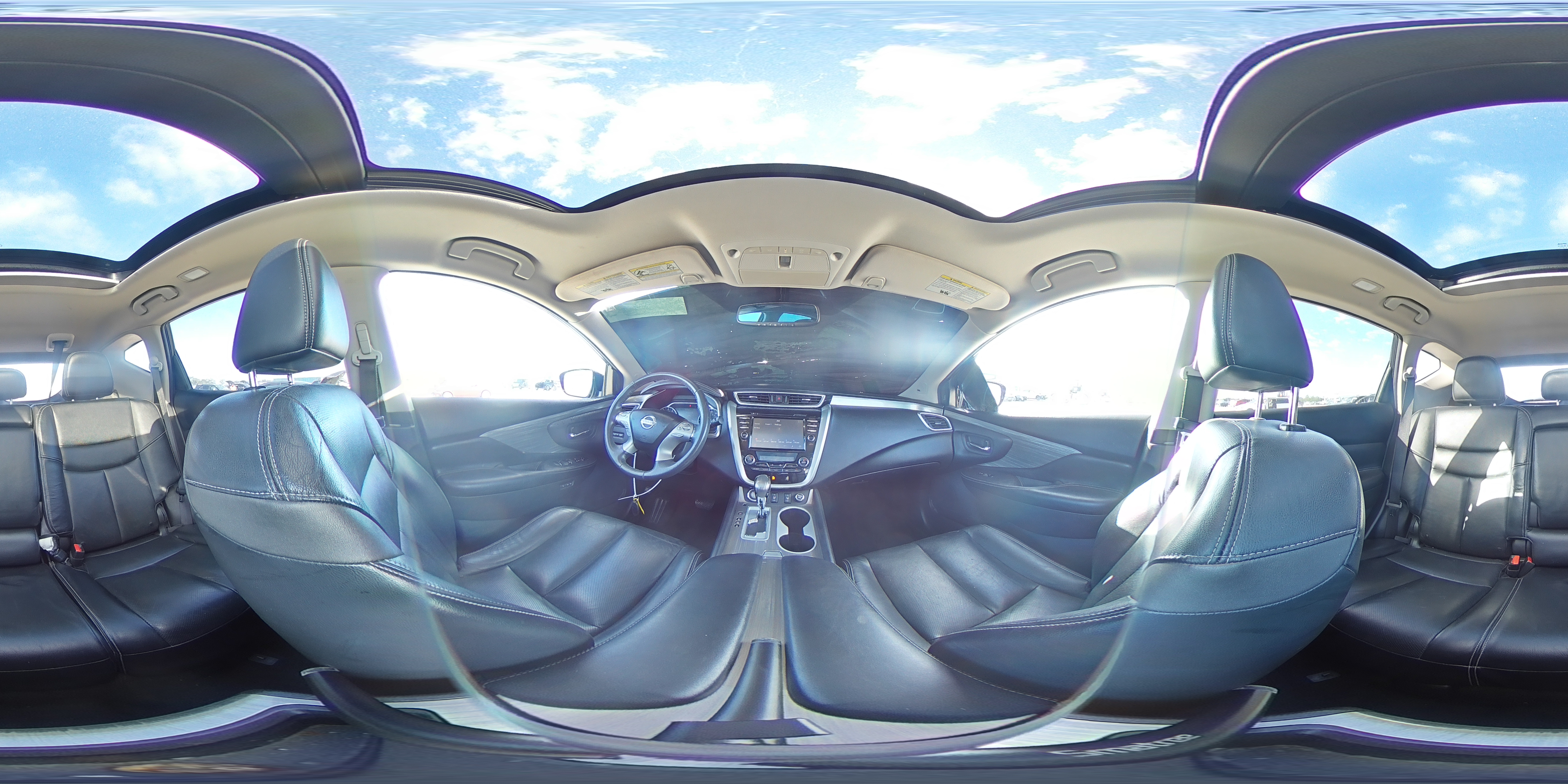 2015 Nissan Murano - Image 12