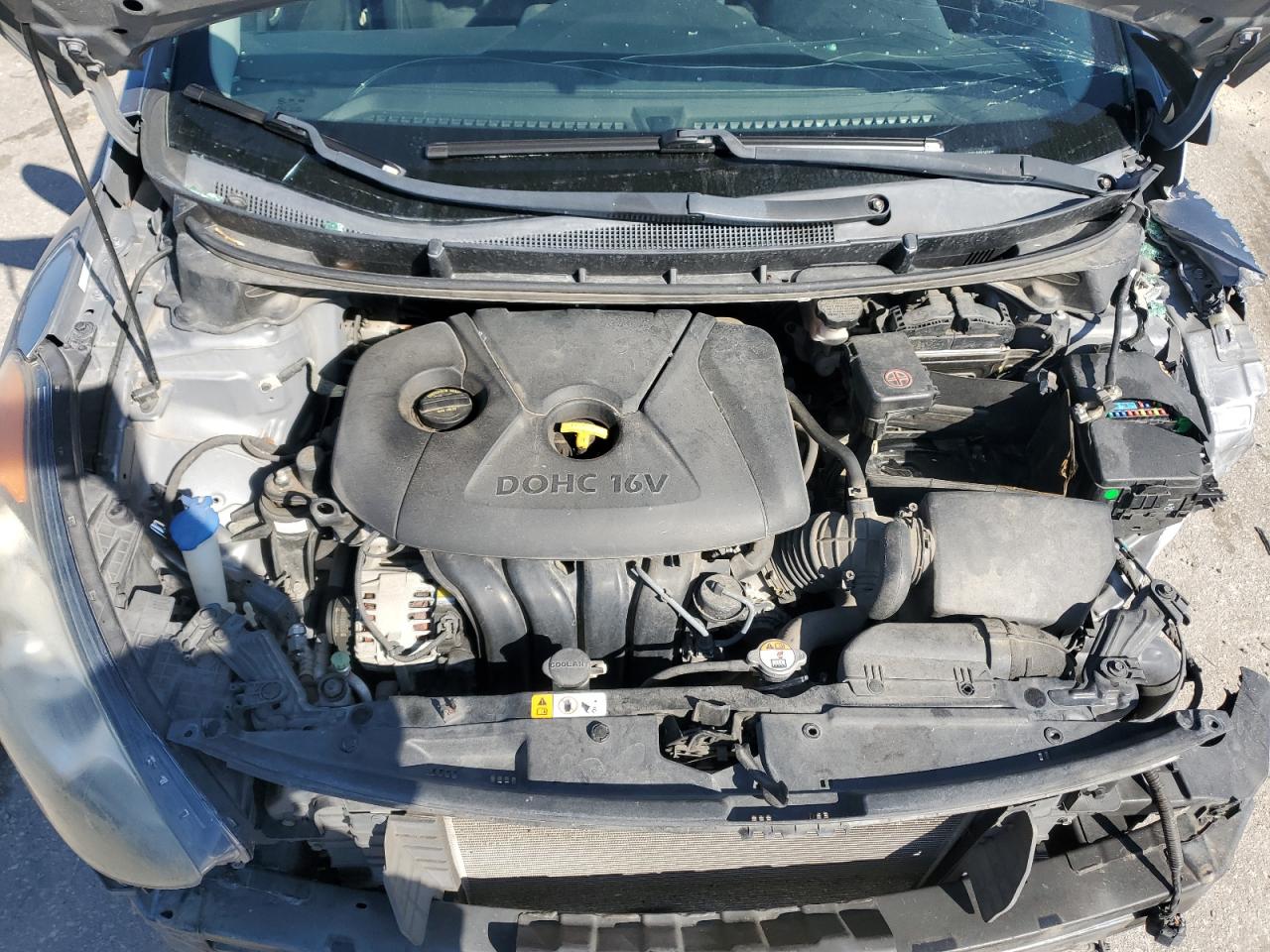 2013 Hyundai Elantra - Image 11