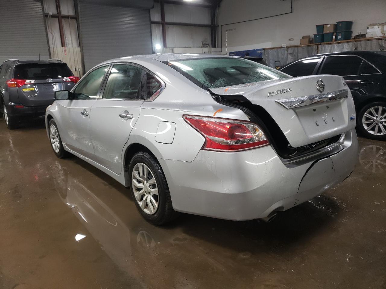 2013 Nissan Altima - Image 2