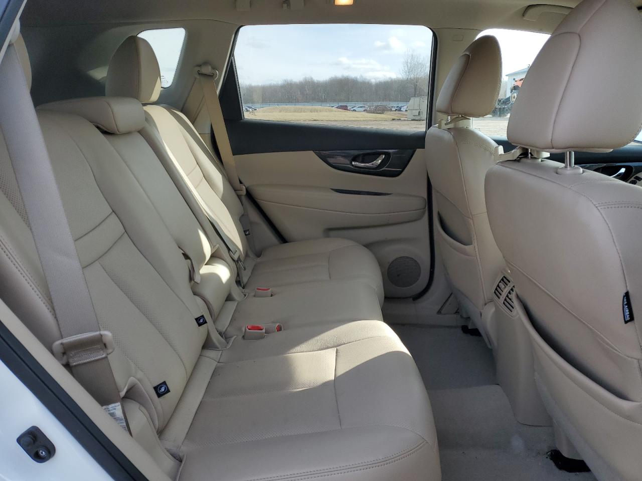 2015 Nissan Rogue - Image 12