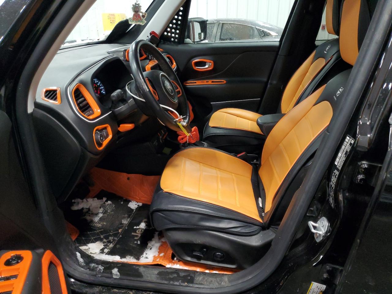 2021 Jeep Renegade - Image 7