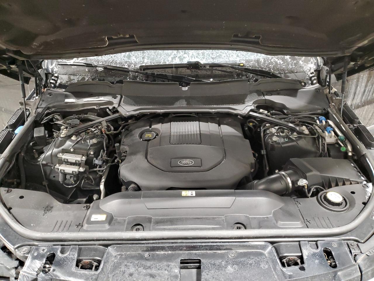 2017 Land Rover Range Rover - Image 14