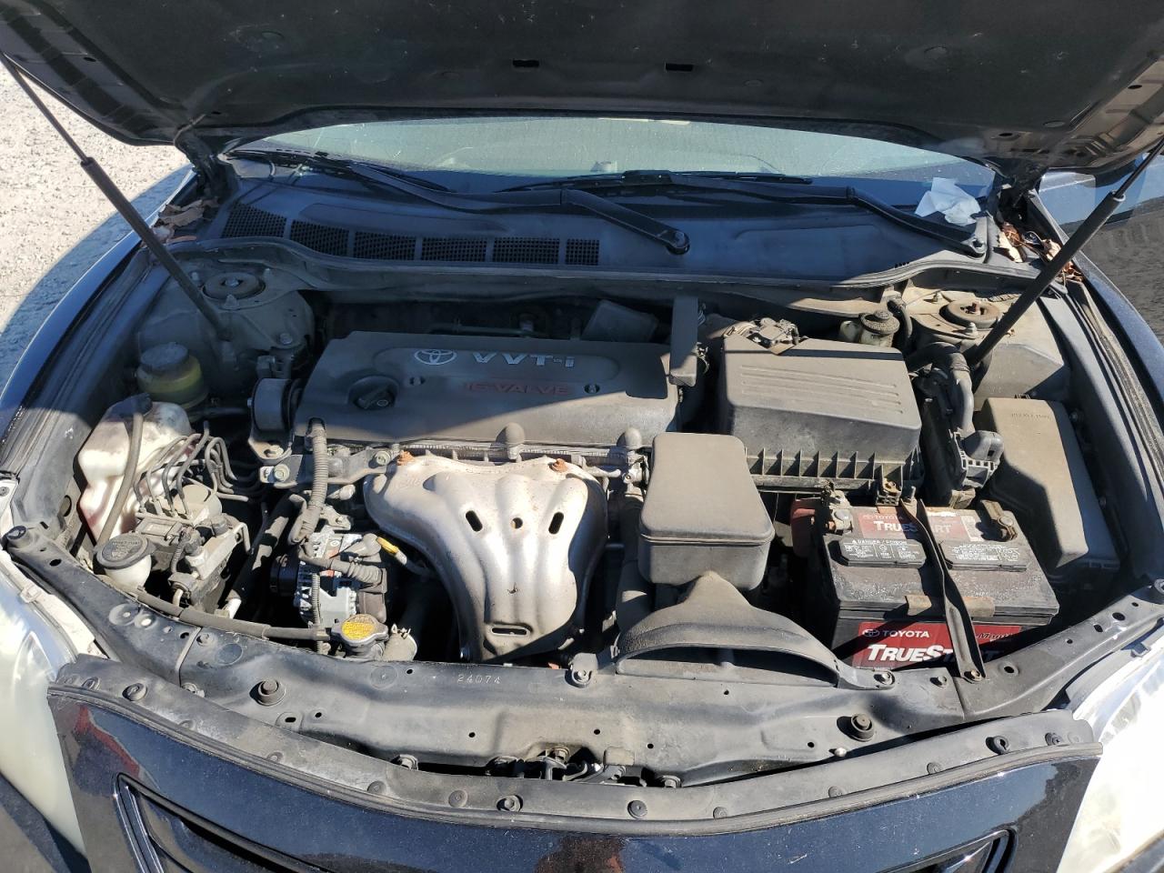 2009 Toyota Camry - Image 11