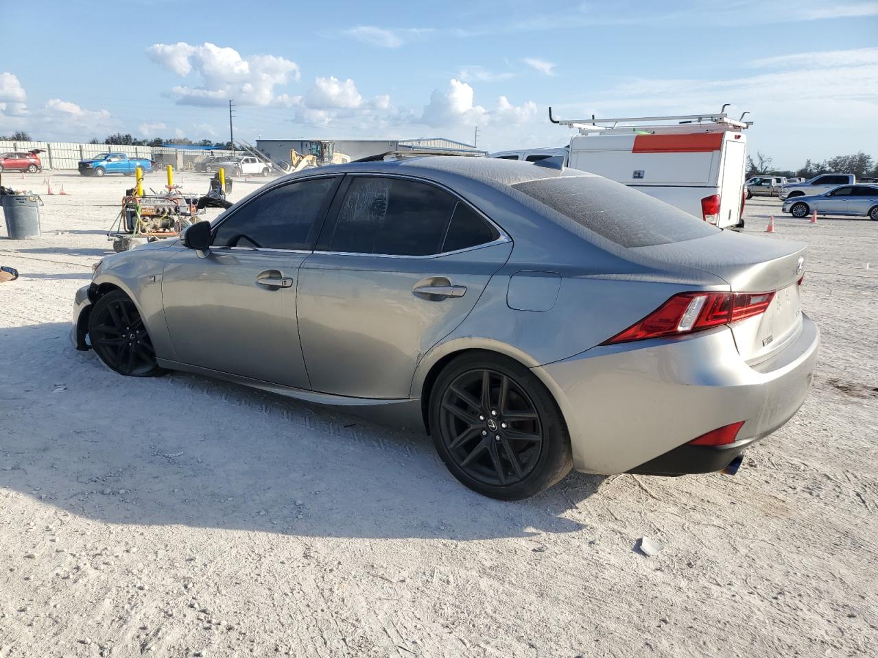 2015 Lexus IS - Image 2
