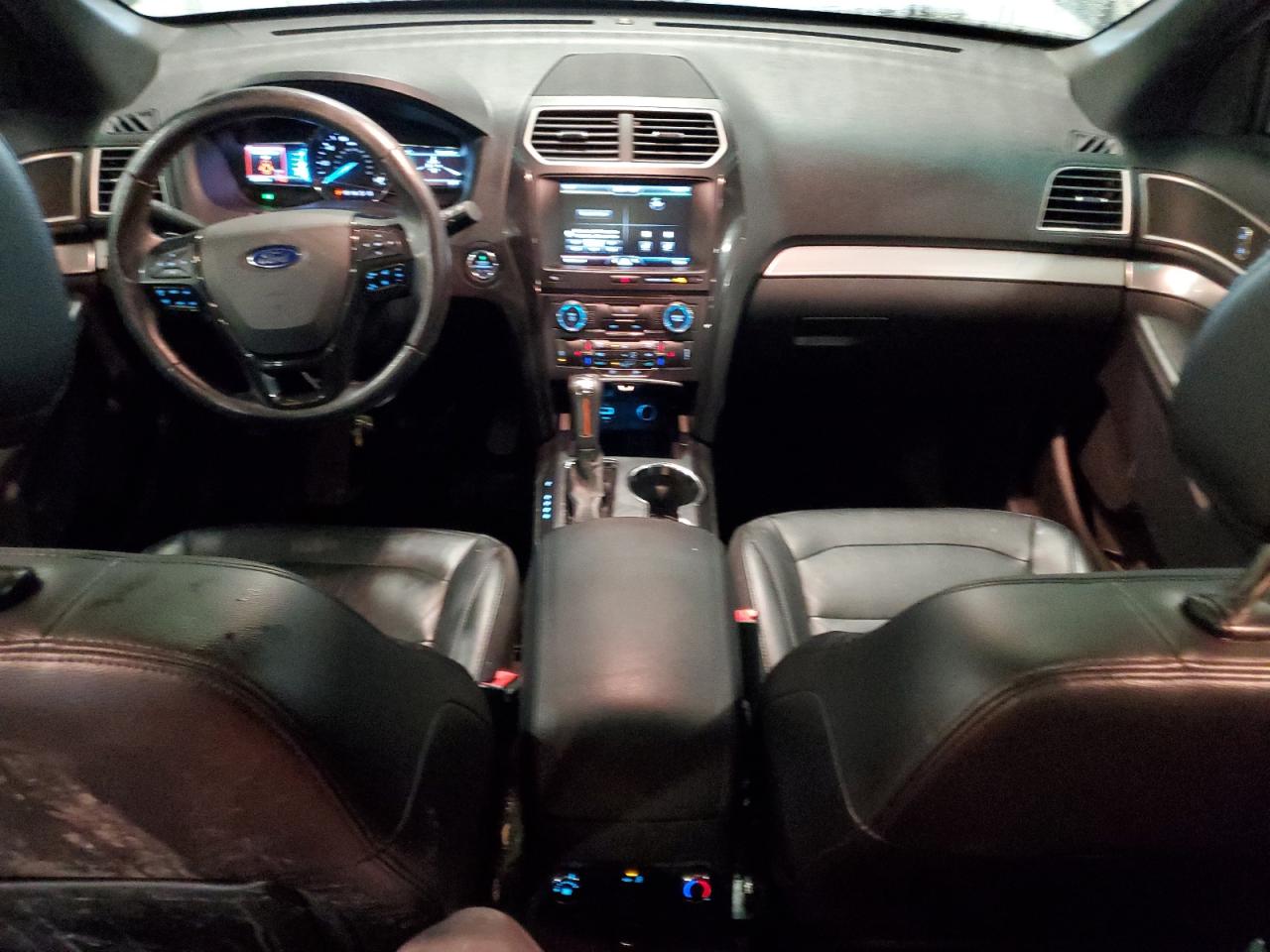 2016 Ford Explorer - Image 8