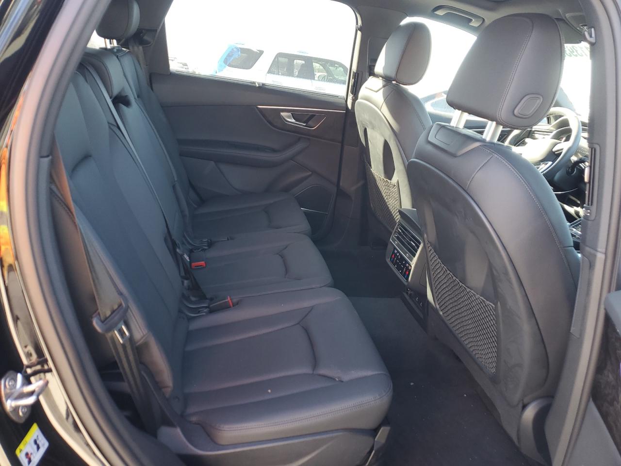 2024 Audi Q7 - Image 11