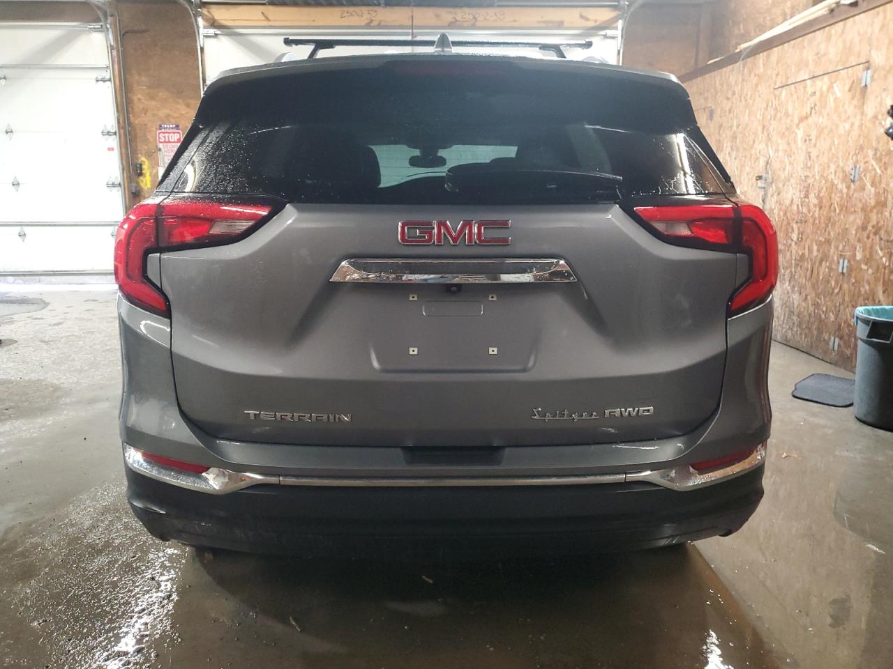 2021 GMC Terrain - Image 6