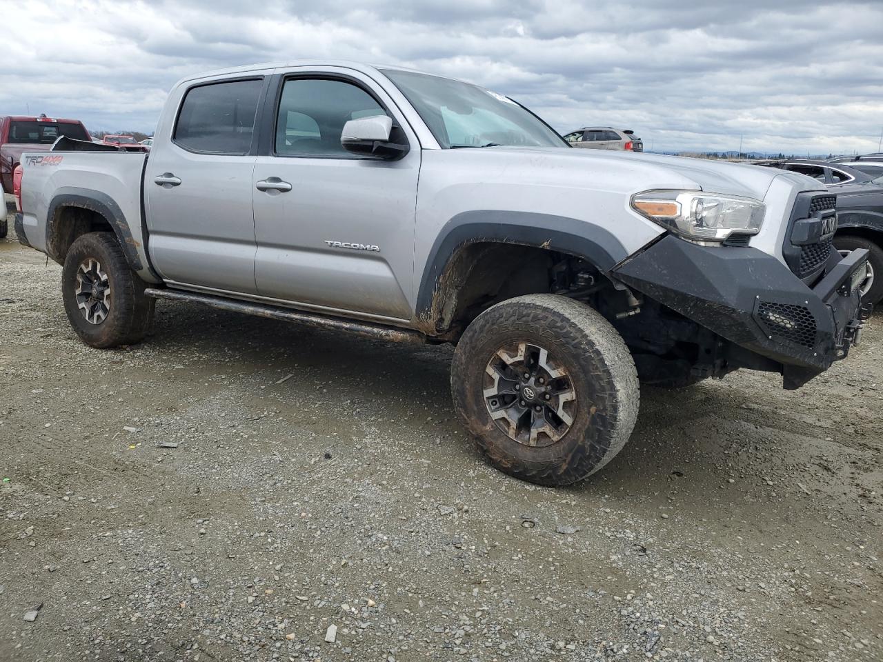 2017 Toyota Tacoma - Image 4