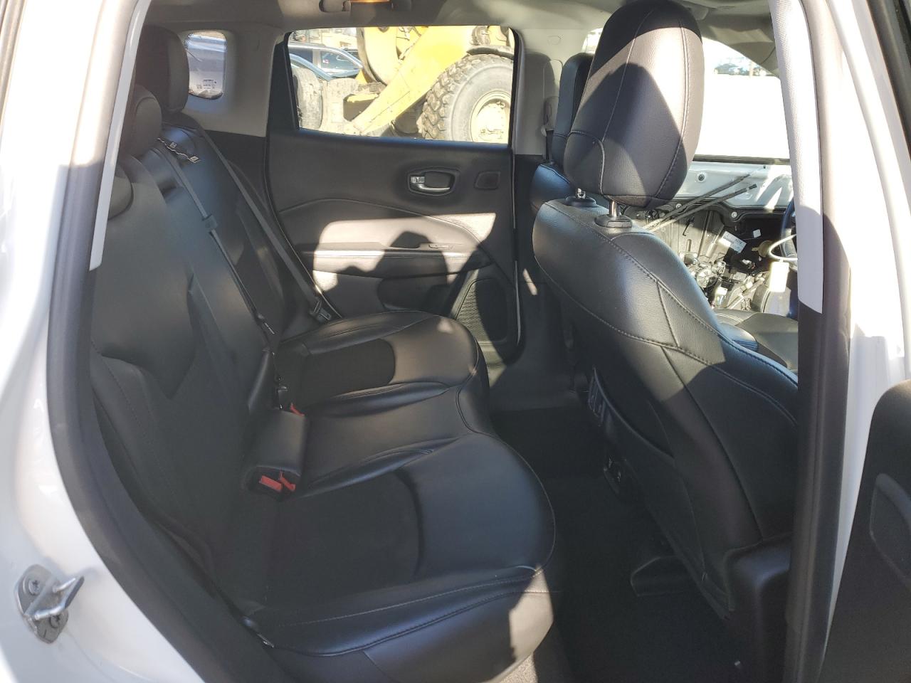 2021 Jeep Compass - Image 11