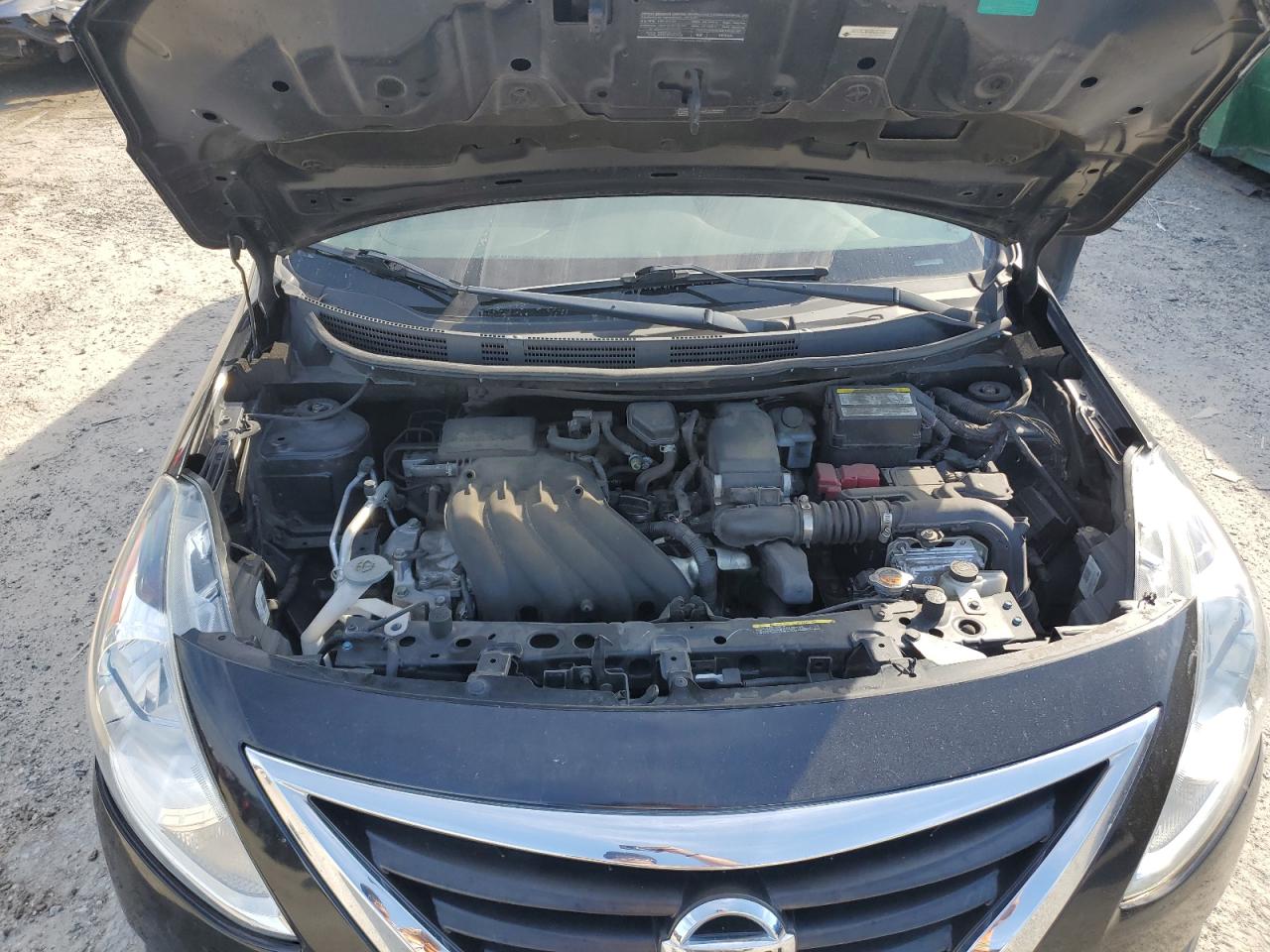 2019 Nissan Versa - Image 11