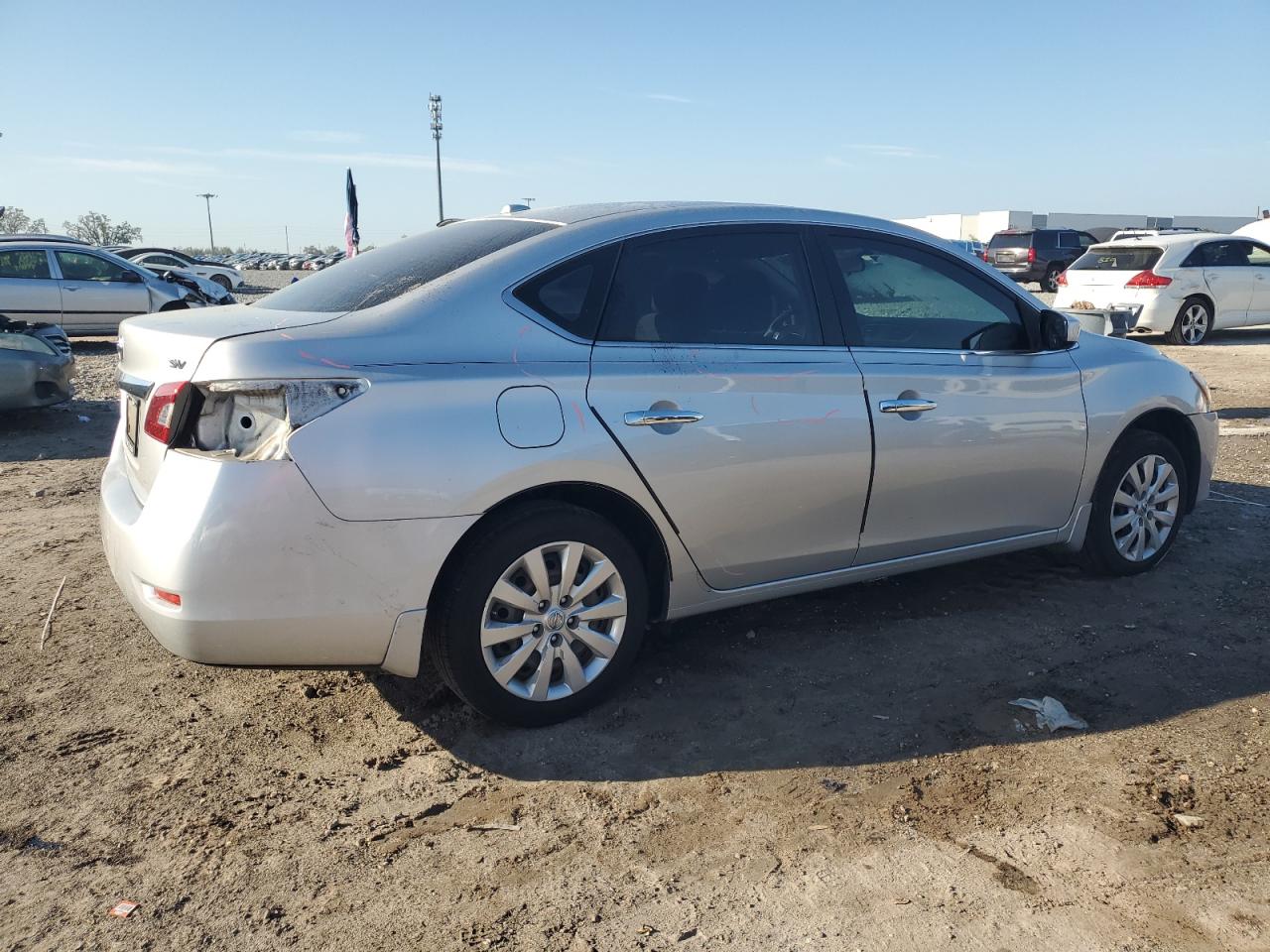 2015 Nissan Sentra - Image 3
