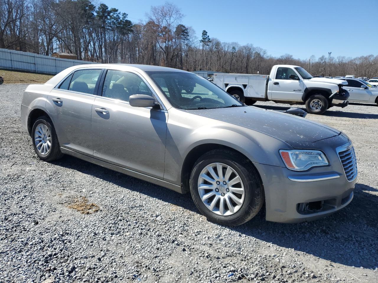 2014 Chrysler 300 - Image 4