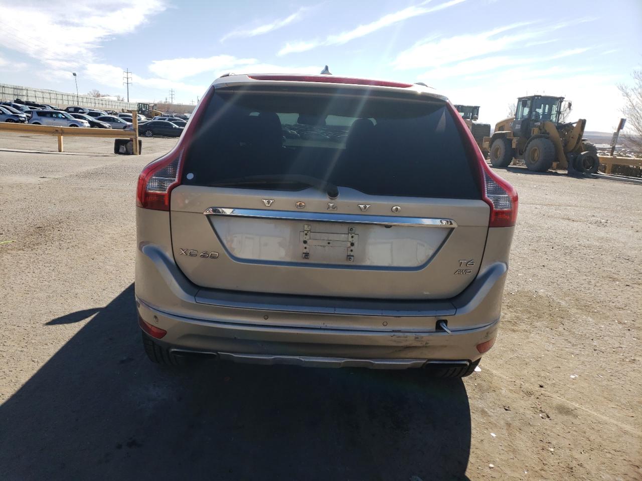 2015 Volvo XC60 - Image 6