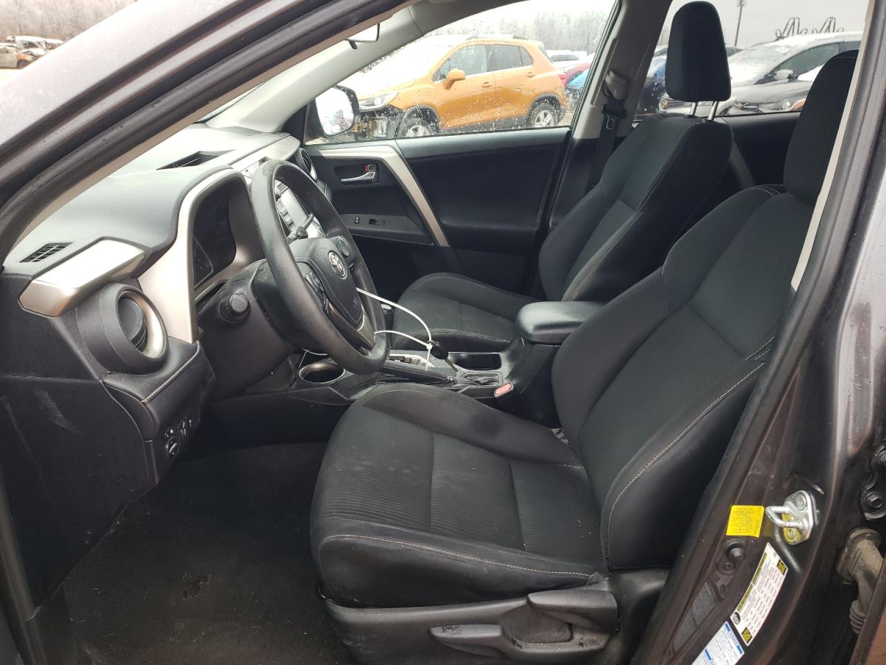 2015 Toyota RAV 4 - Image 7