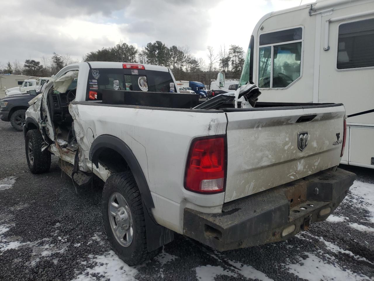 2016 RAM 3500 - Image 2