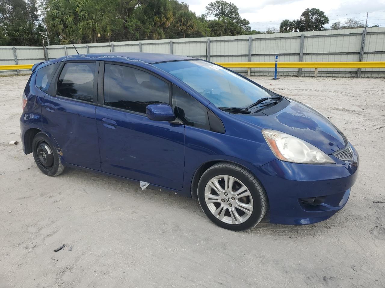 2011 Honda Fit - Image 4