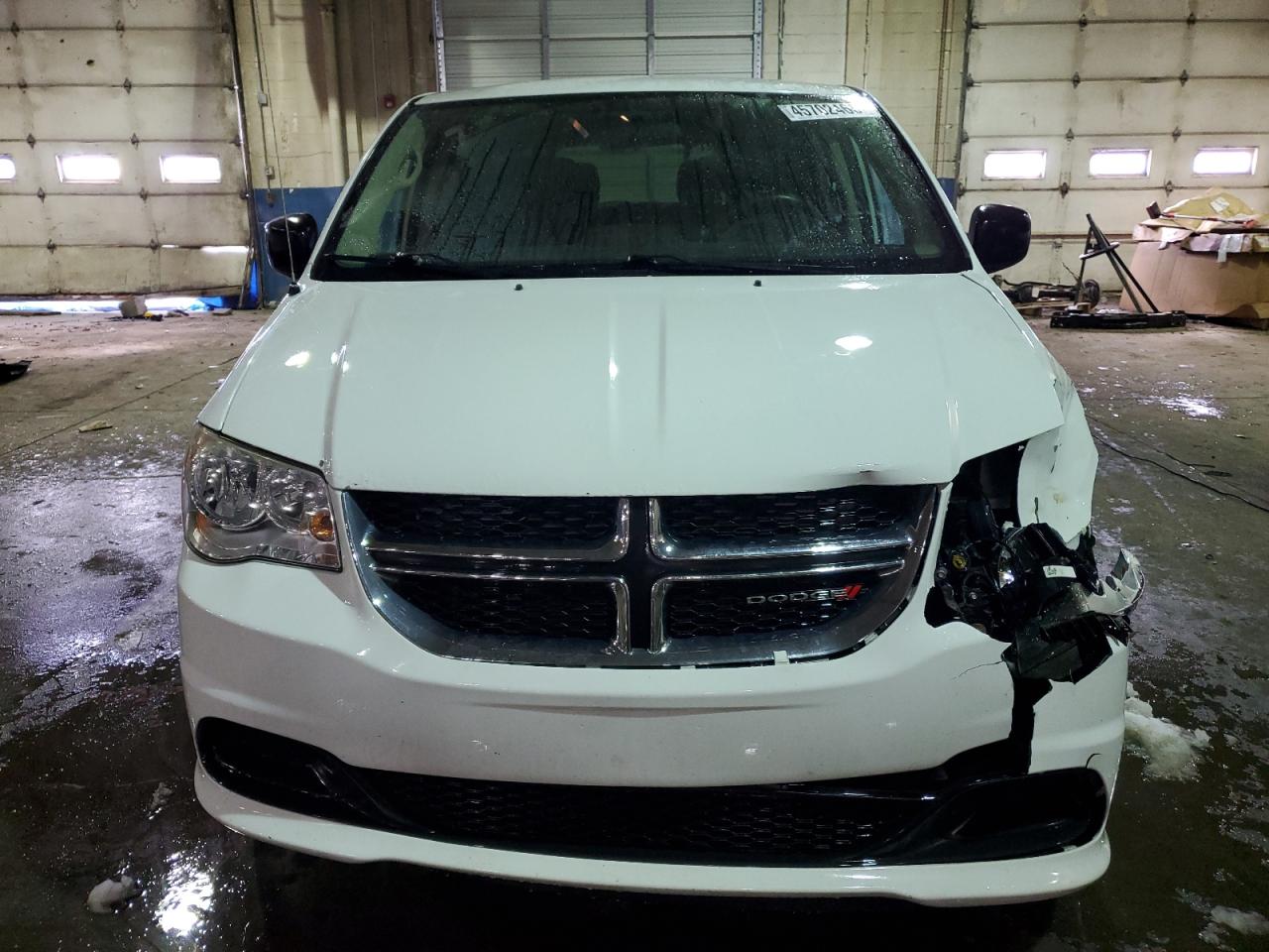 2014 Dodge Caravan - Image 5