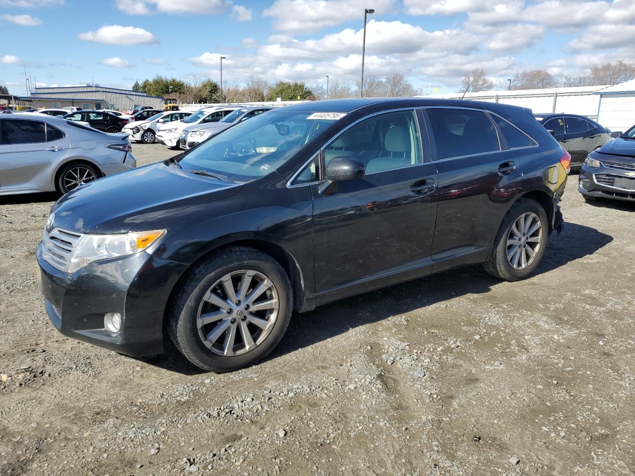 2011 Toyota Venza - Image 1