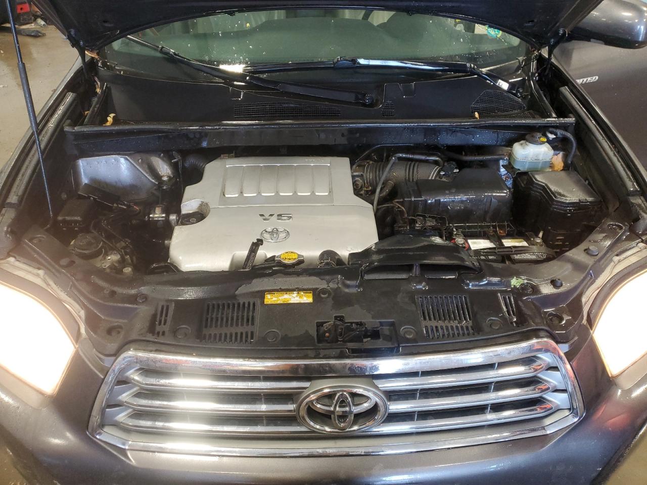 2009 Toyota Highlander - Image 12