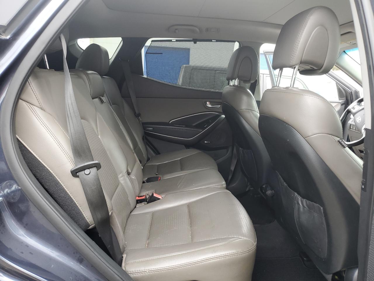 2013 Hyundai Santa Fe - Image 10