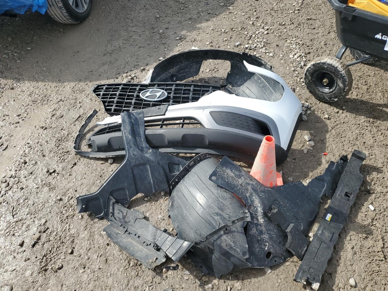2021 Hyundai Venue - Image 14