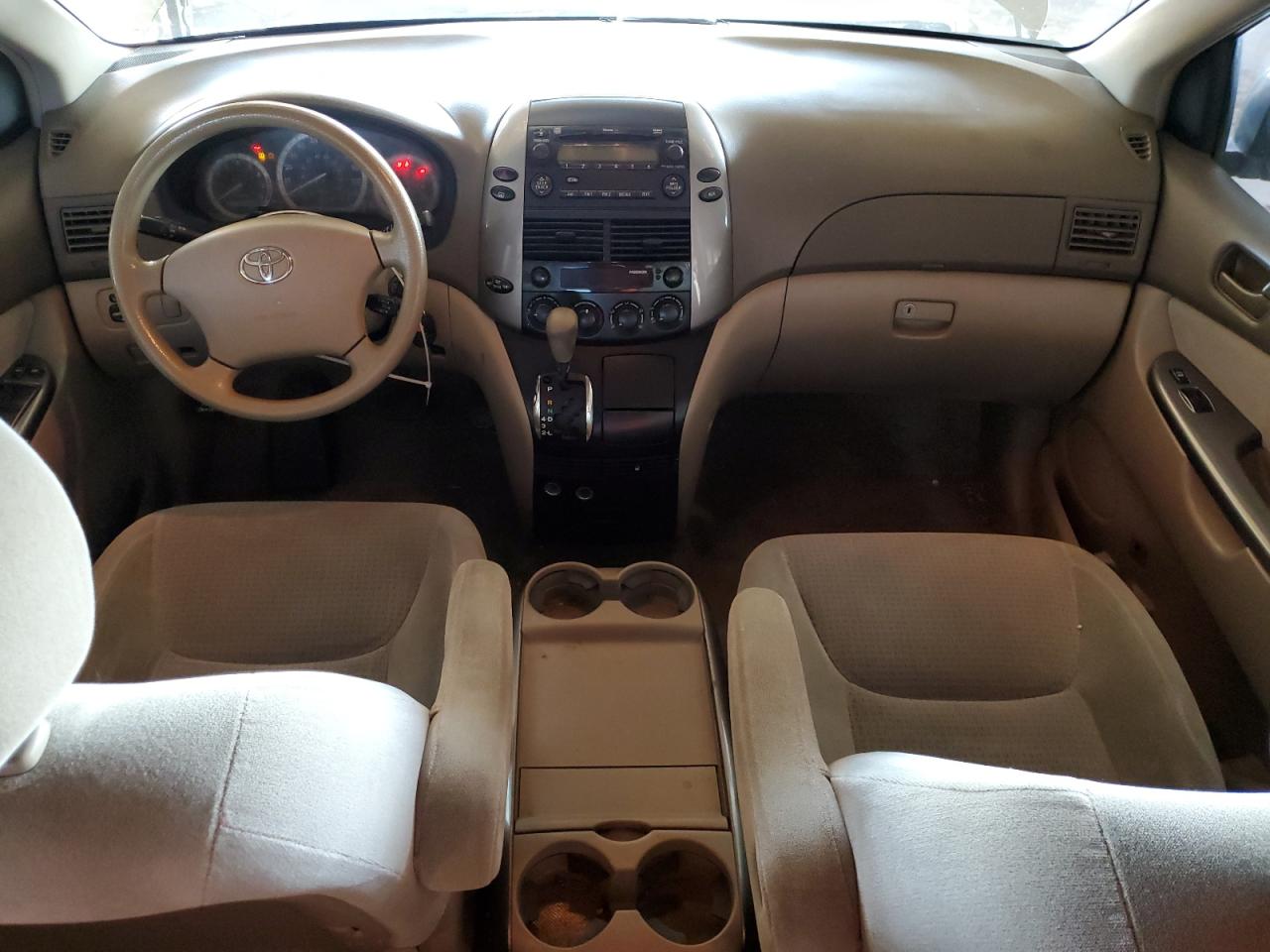 2008 Toyota Sienna - Image 8