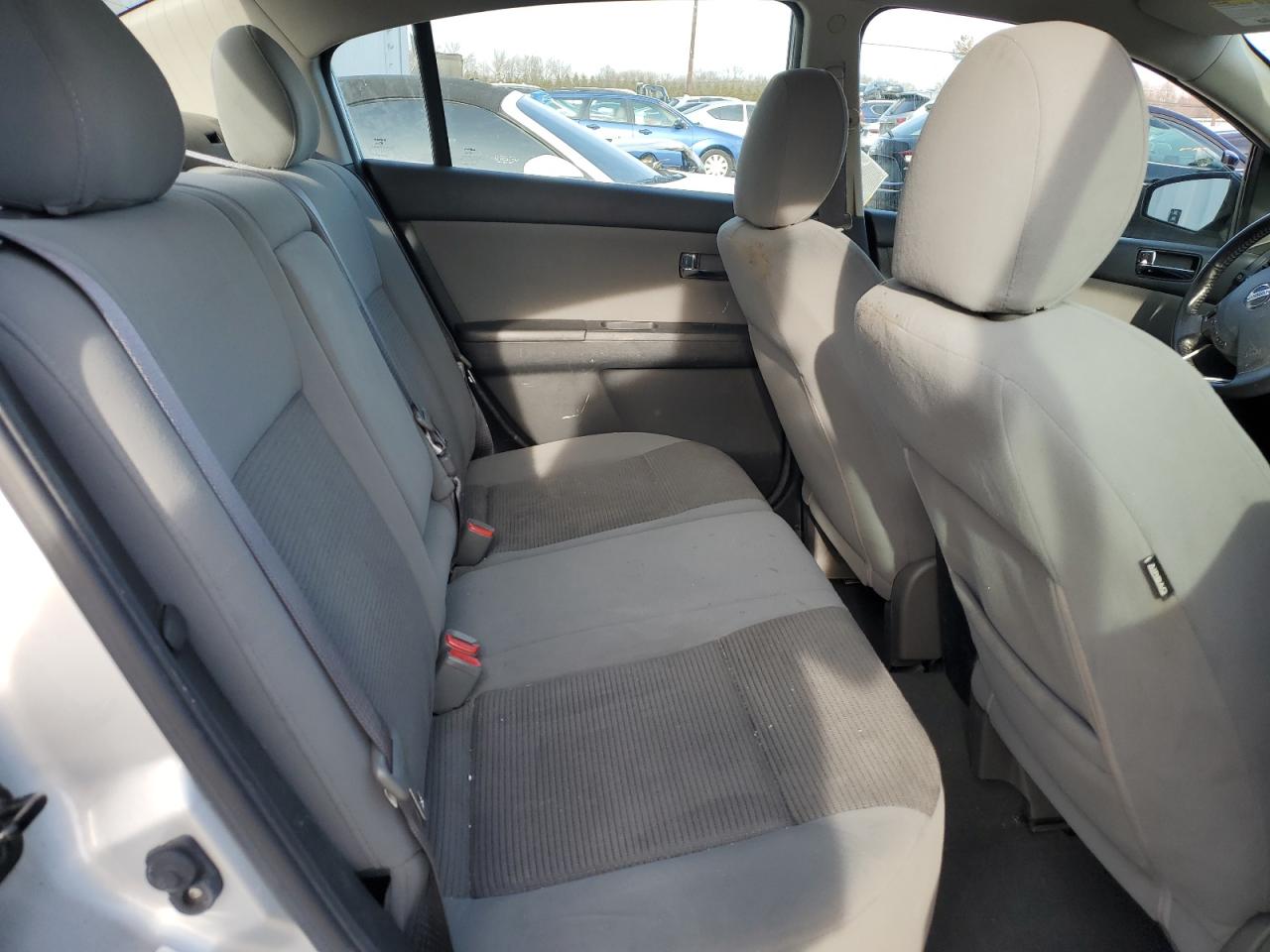 2011 Nissan Sentra - Image 10