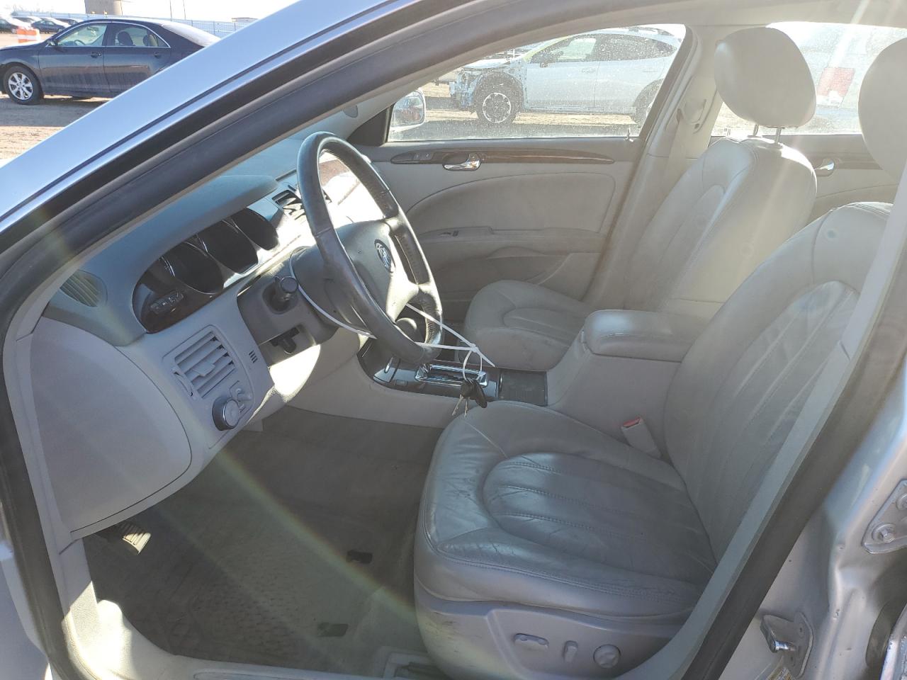 2011 Buick Lucerne - Image 7