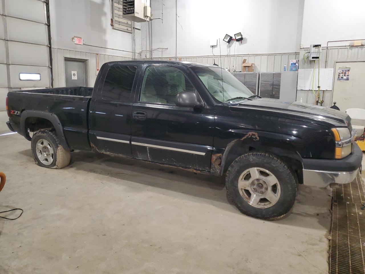 2003 Chevrolet Silverado - Image 4