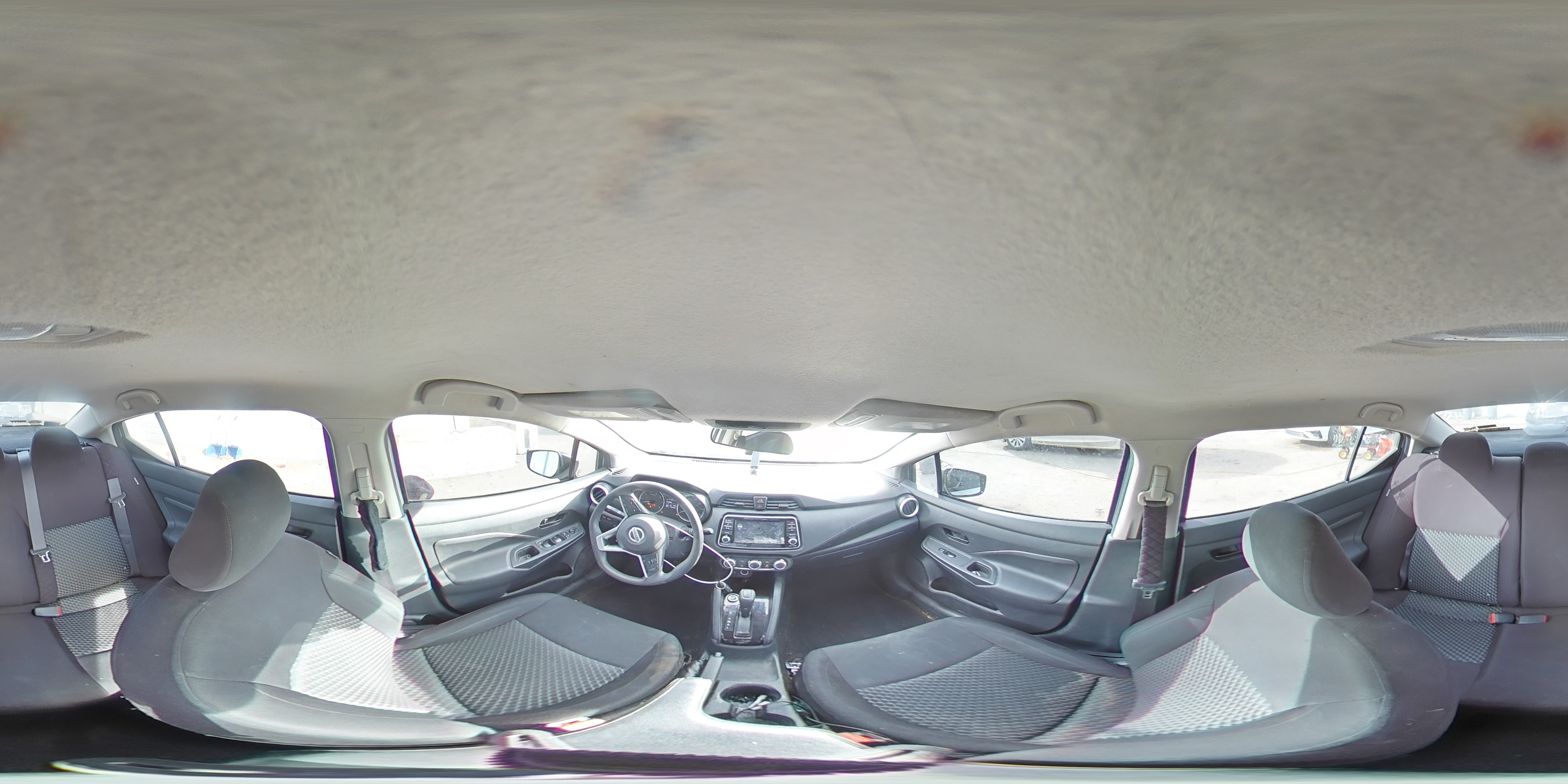 2021 Nissan Versa - Image 13