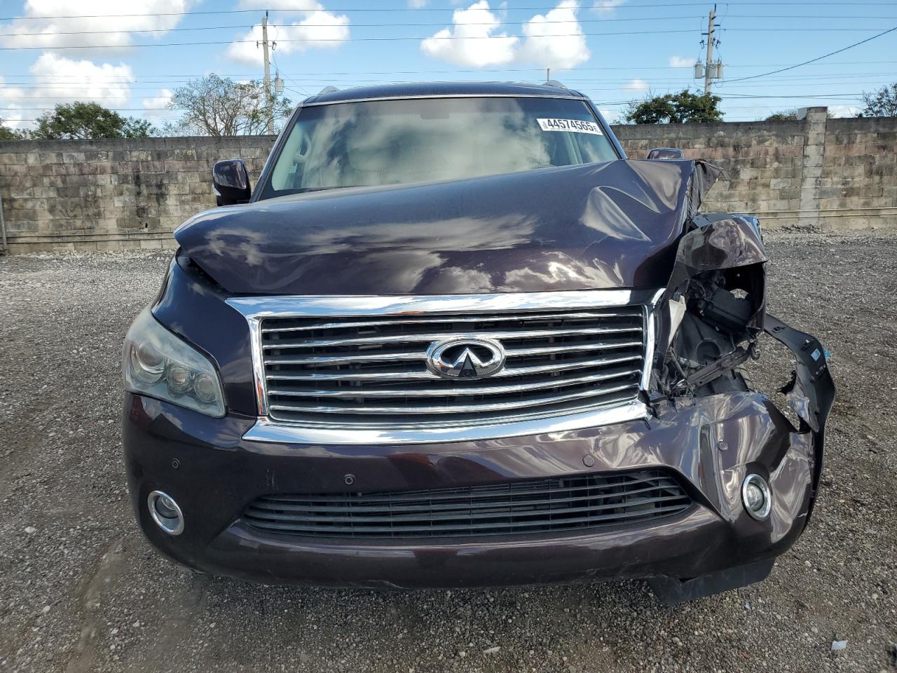 2014 Infiniti QX80 - Image 5